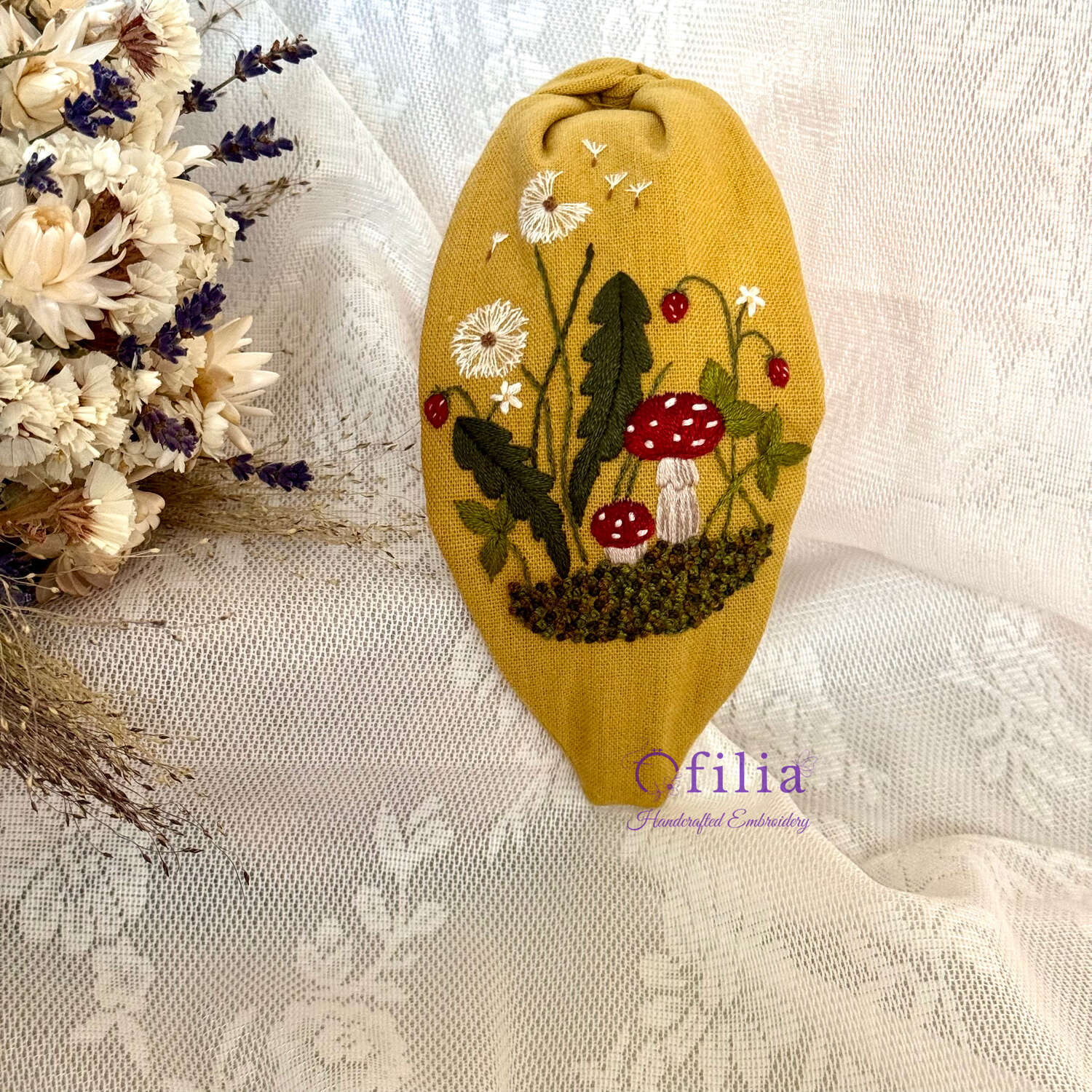 Käsinkirjailtu Sieni ja voikukka turbaanipanta – Ofilia Handmade